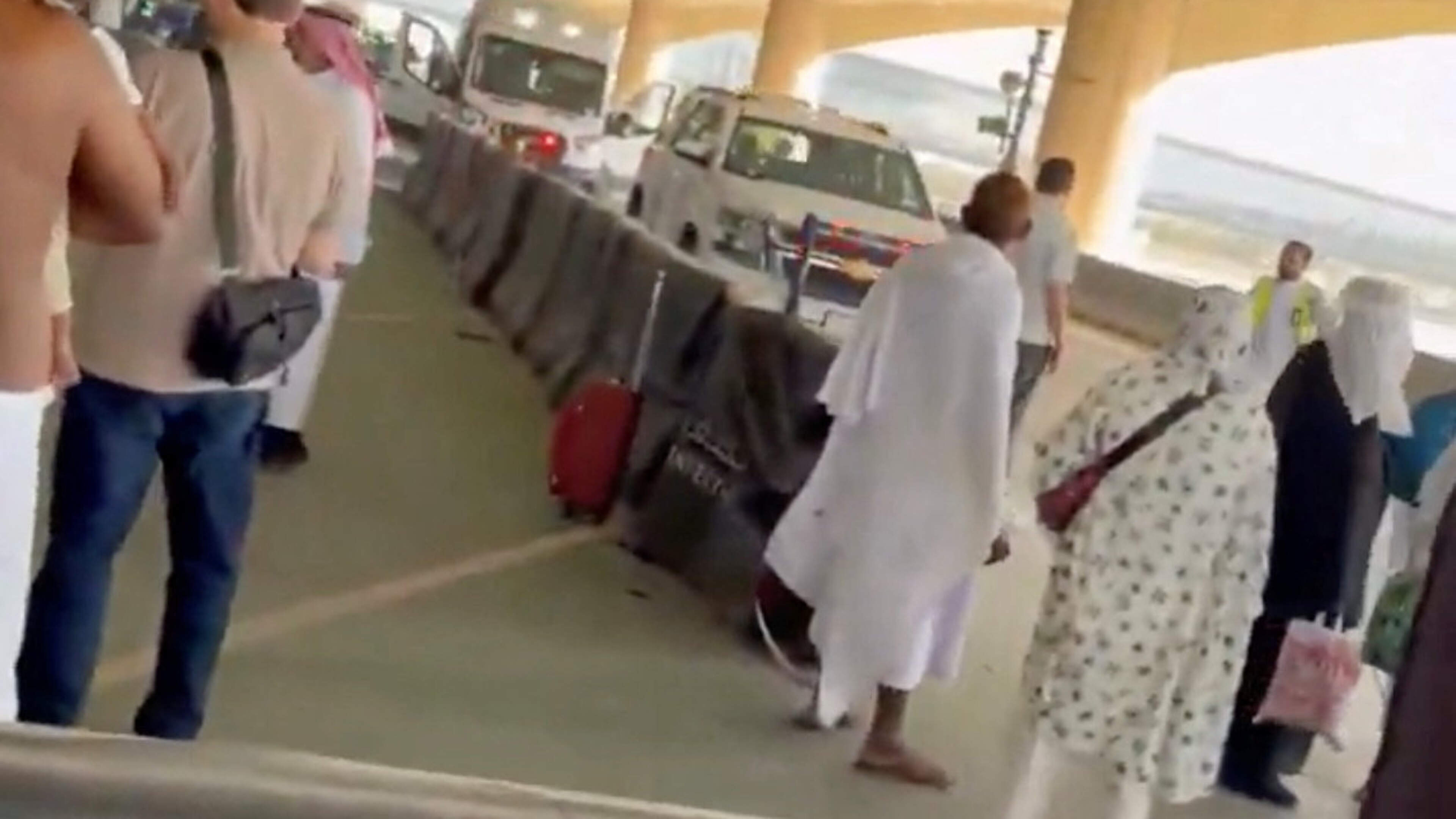 McEntee says Ireland ‘stands in solidarity with Saudi Arabia’ as Irish man among hundreds injured in Houthi airport attack